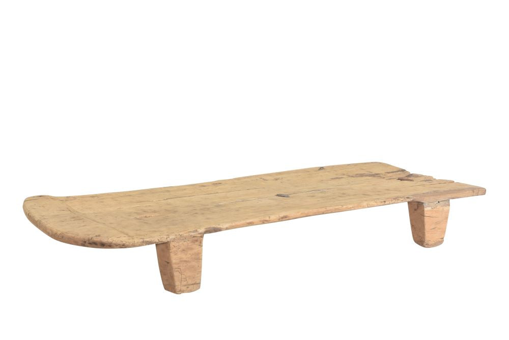 Naga Table