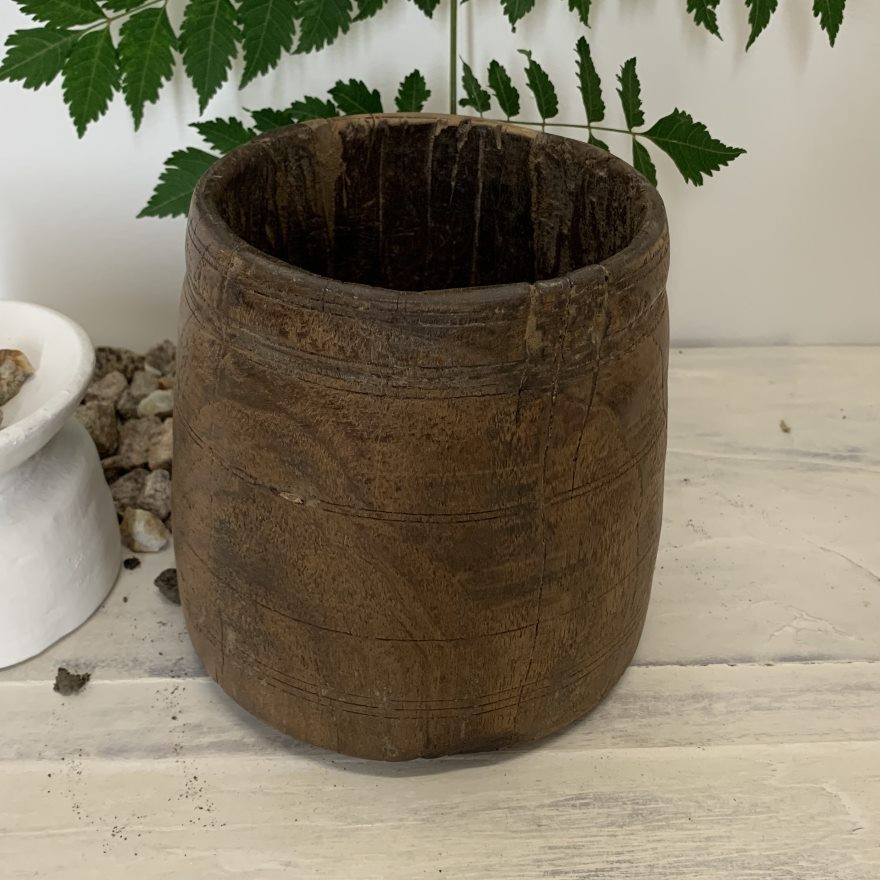 Soma : Wood Antique Pot