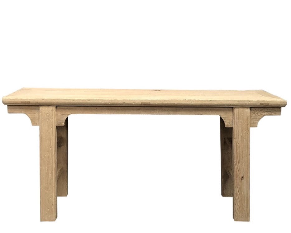 Lee :  Oriental Console, Old Pine