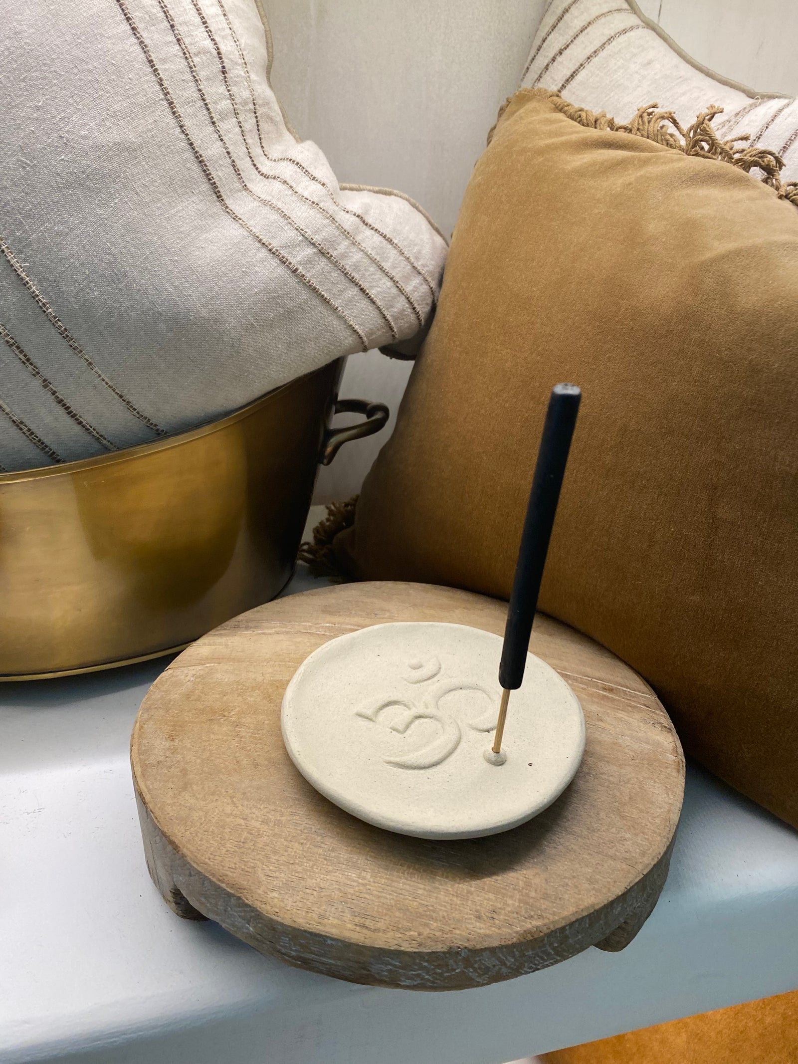 Om : Ceramic Round Incense Holder