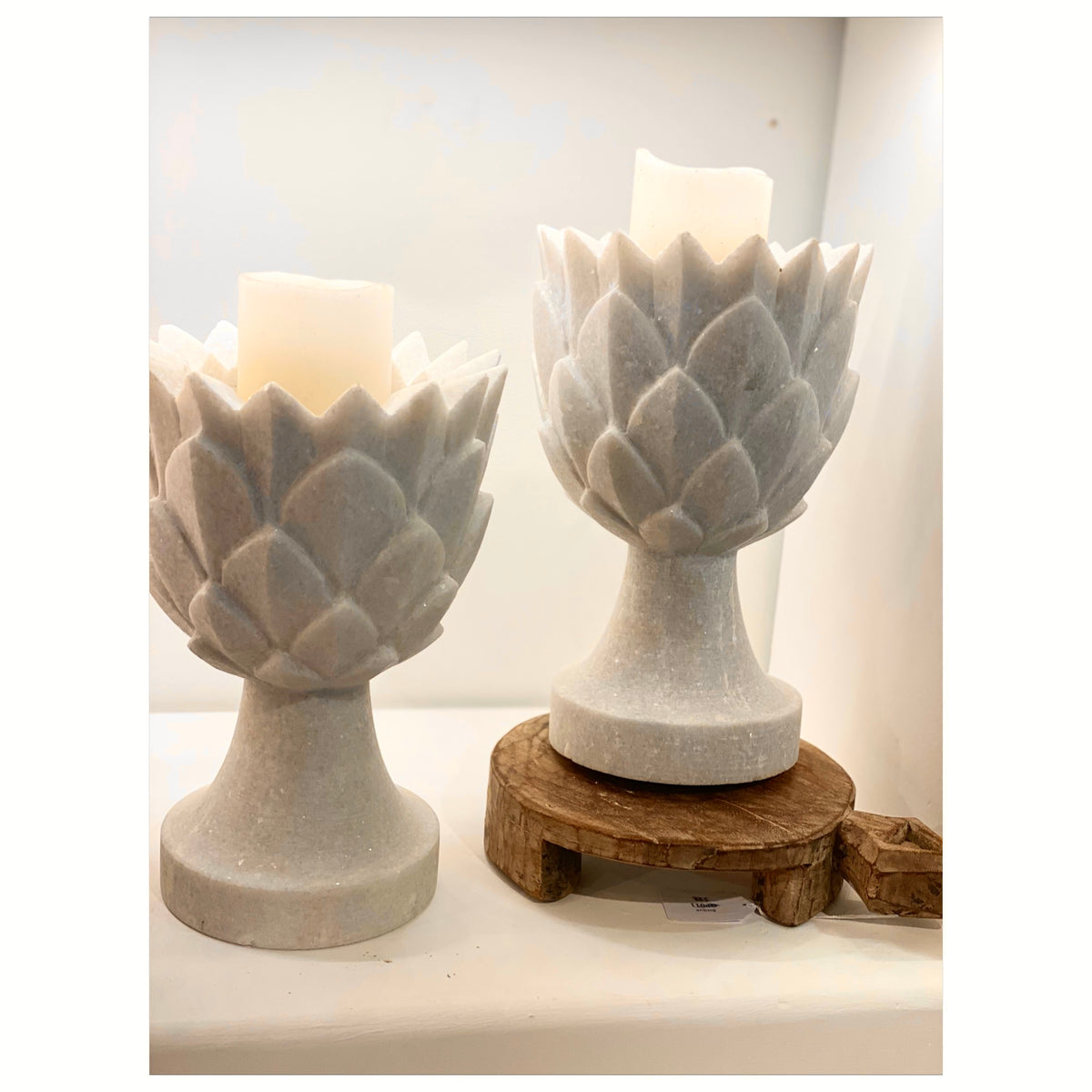 Serina : Marble Lotus Candle holder