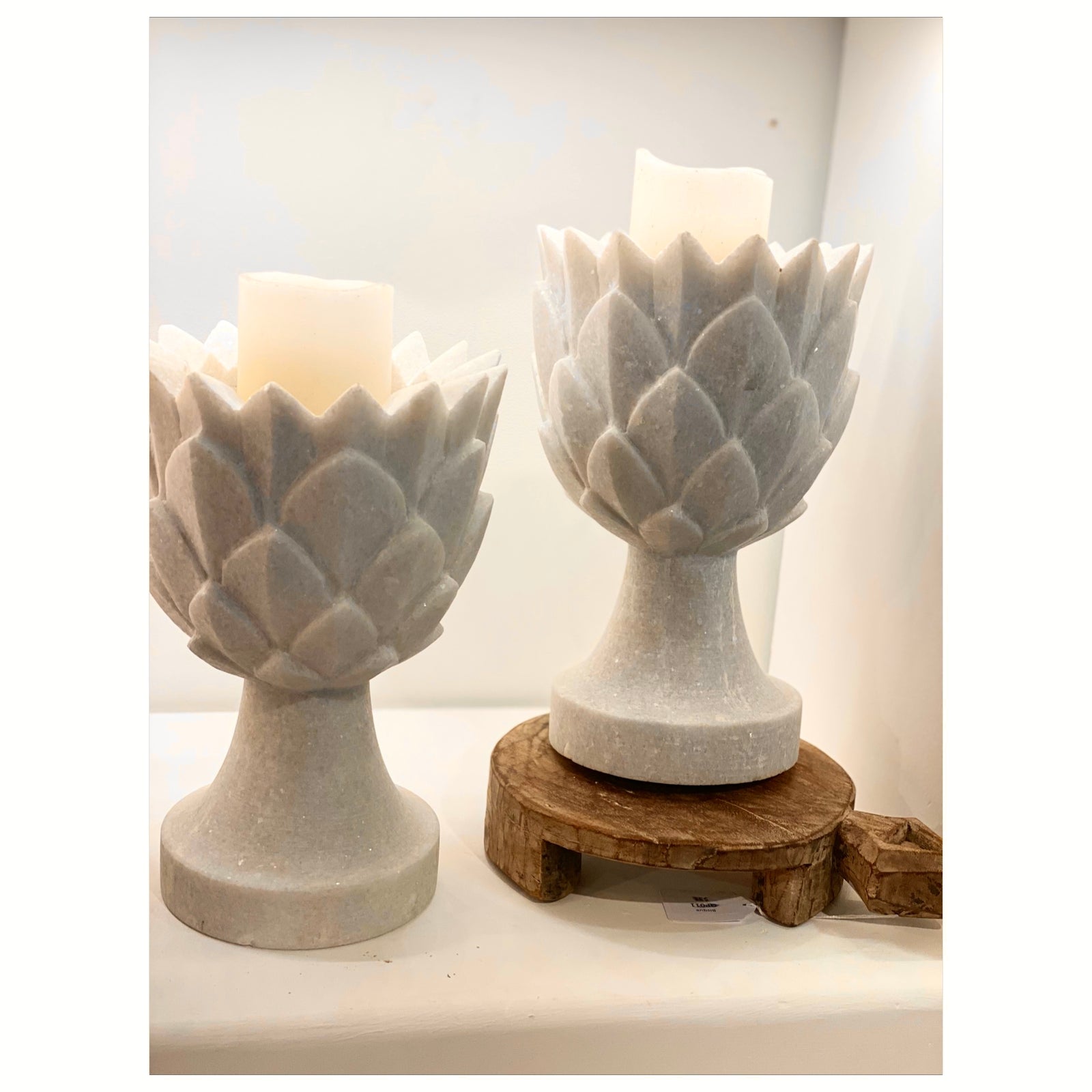 Serina : Marble Lotus Candle holder