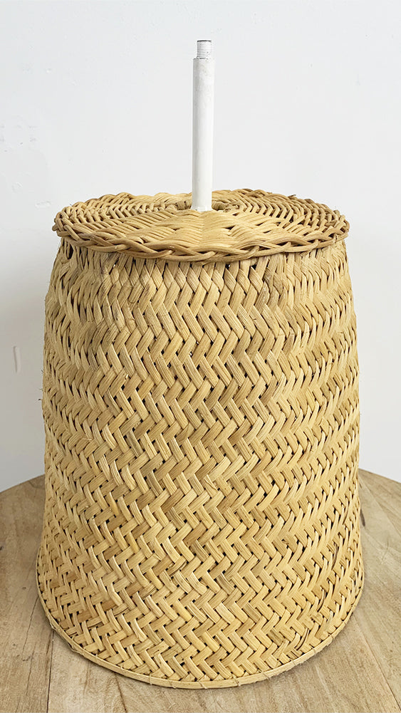 Piro : Rattan Table Lamp