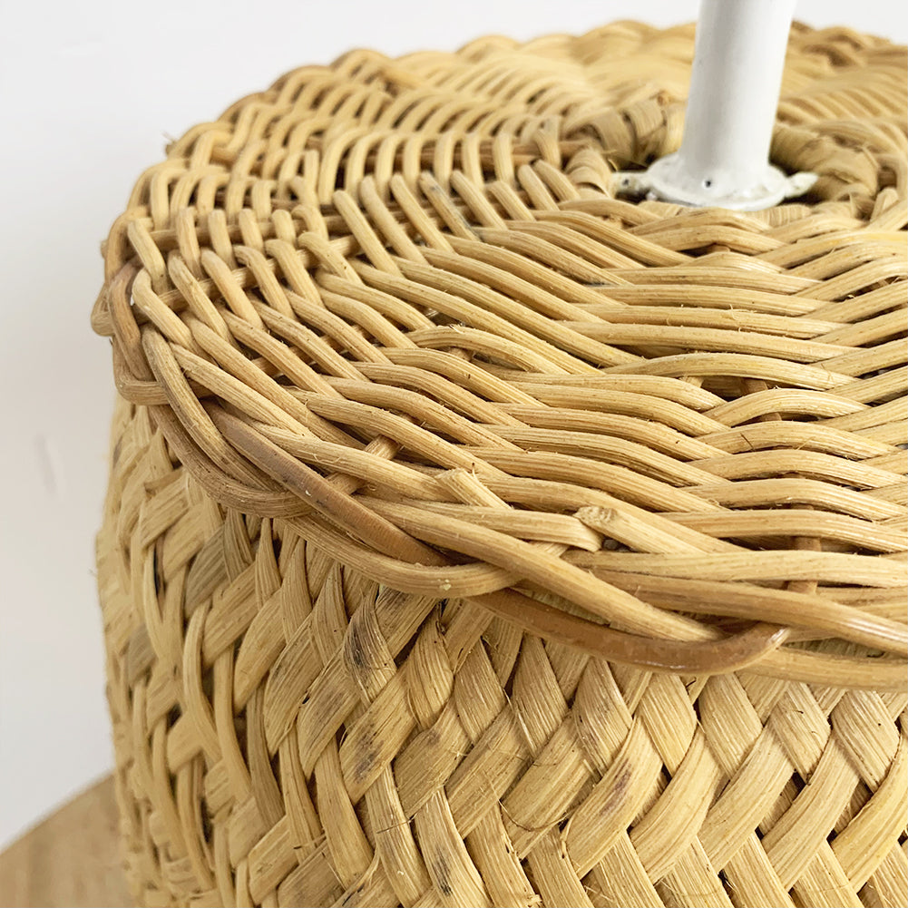Piro : Rattan Table Lamp