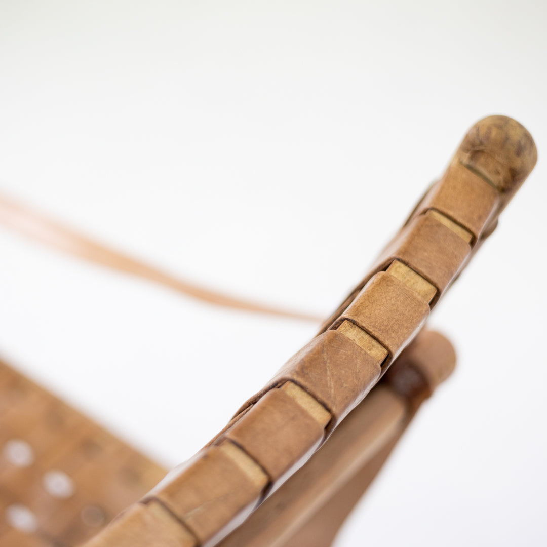 Sienna : Strap Leather Chair, Antique Brown